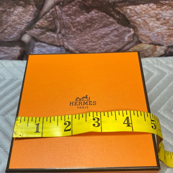 AUTHENTIC HERMES GIFT BOXES - Picture 8 of 15